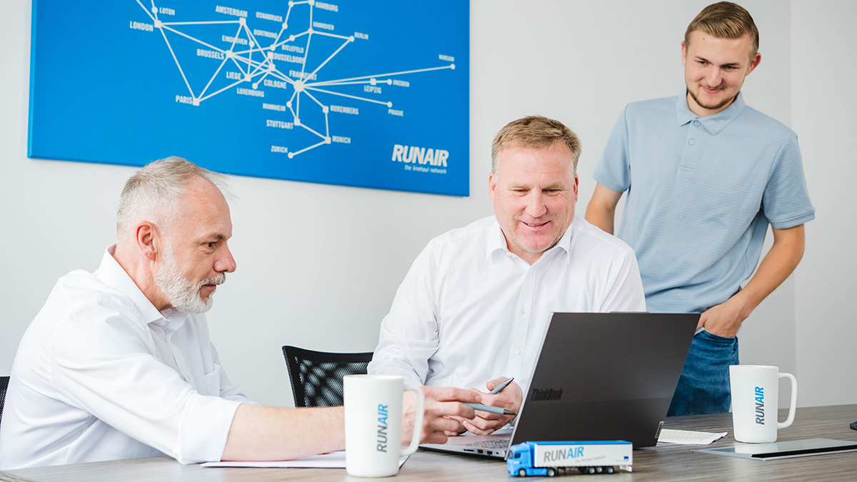 Von unserem Hauptsitz in Kelsterbach koordinieren wir ein deutschlandweites Netzwerk erfahrener Logistikpartner.